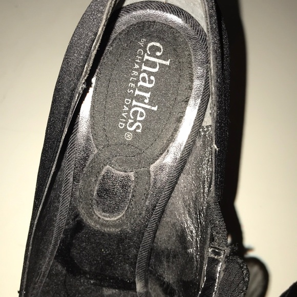 Charles by Charles David Black peep toe heels - Picture 5 of 5